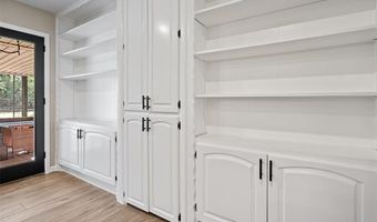 1050 Grandview Dr, Bartlesville, OK 74006