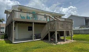 102 W Dobbs St, Atlantic Beach, NC 28512