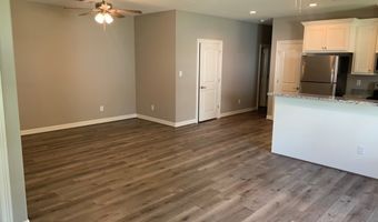 413-415 Hurst St, Angleton, TX 77515