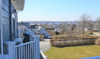 398 Wolcott Ave 4, Middletown, RI 02842
