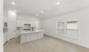 700 Valley Pines Dr, Anna, TX 75409