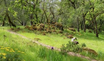 1355 White Oak Dr, Santa Rosa, CA 95409