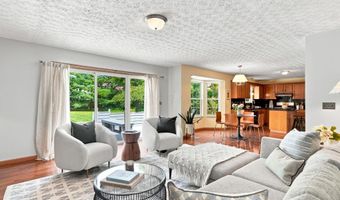 1438 Newell Ct, Columbus, OH 43228