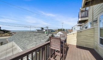 549 S FRONT St, Rockaway Beach, OR 97136