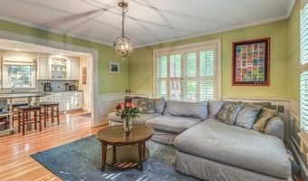 6 Chanticleer Dr, Beverly, MA 01915