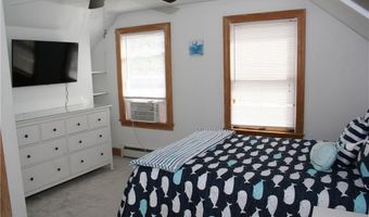 9 Rosita Ave, Bristol, RI 02809