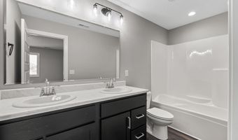 1700 Badger Ln, Auburn, IN 46706