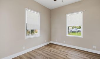 372 Reynoir St, Biloxi, MS 39530