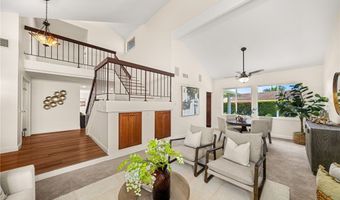 719 S Goldfinch Way, Anaheim, CA 92807