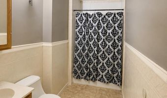 74 James St, Amsterdam, NY 12010