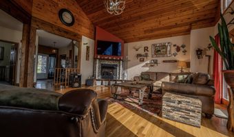 24352 State Highway Ee, Aurora, MO 65605