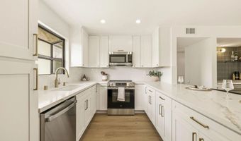 1263 Robinson 13, San Diego, CA 92103