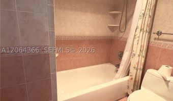 3675 N Country Club Dr 109, Aventura, FL 33180
