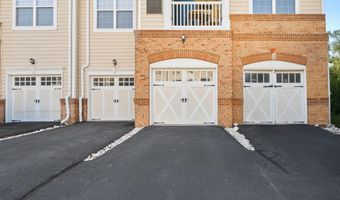 43920 HICKORY CORNER Ter 114, Ashburn, VA 20147
