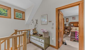 18 Armsby Cir, Campton, NH 03223