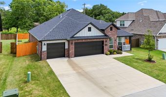 5300 SW Tea Olive Ln, Bentonville, AR 72713