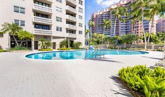 90 Edgewater Dr 116, Coral Gables, FL 33133