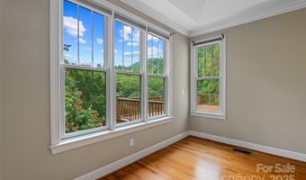 103 Village Pointe Ln, Asheville, NC 28803