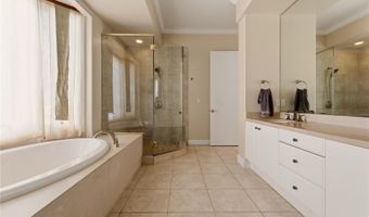559 Moaniala St, Honolulu, HI 96821