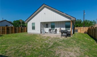 1047 N King St, Alice, TX 78332