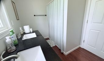 407 W Main St, Blue Mountain, MS 38610