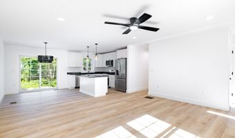 176 Rockwell Ave, Bristol, CT 06010