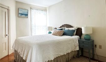 18 Barney St Barney Ct, Newport, RI 02840