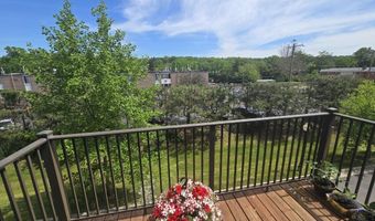 1141 Freesia Ct, Ann Arbor, MI 48105