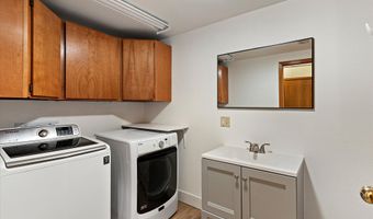 3930 Eric Cir, Anchorage, AK 99507