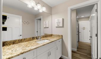 10 Lilac Ct, Bedford, NH 03110