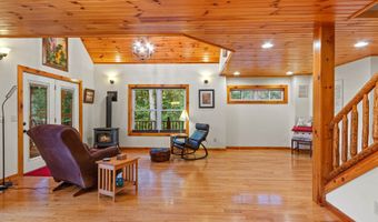 8840 SPRING LAKE Rd, Amherst, WI 54406