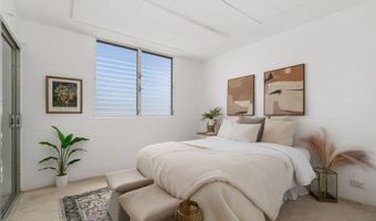 3370 Salt Lake Blvd 204, Honolulu, HI 96818