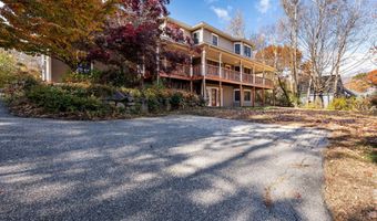 147 Fairway Dr, Auburn, ME 04210