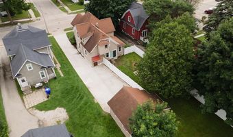 1325 N ONEIDA St, Appleton, WI 54911
