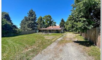 6648 Chippewa Dr, Bonners Ferry, ID 83805