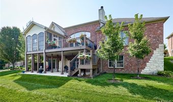 259 Meadowbrook Country Club Est, Ballwin, MO 63011