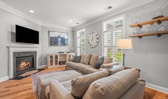 10 Grove Ct 20, Asbury Park, NJ 07712
