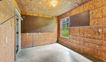 144 Riverview Dr, Anderson, MO 64831