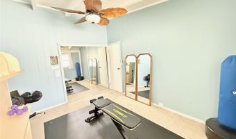 827 Kalalea St, Honolulu, HI 96825