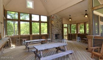 1044 Mill Creek Rd, Minnesott Beach, NC 28510