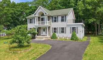 63 Fox Hill Rd, Albrightsville, PA 18210