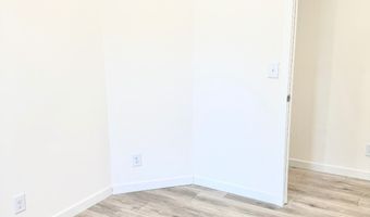295 Pine Dr, Altoona, WI 54720
