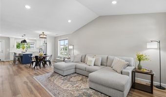 6986 Lancaster Way NE, Albertville, MN 55301