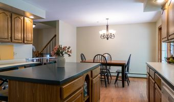 9 Kennebec Cir, Bath, ME 04530