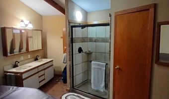 76 Lakeview Cir, Alma, KS 66401