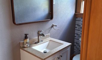 218 Dearborn St, Berne, IN 46711