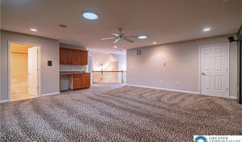 5041 Saw Grass Dr, Allen, PA 18067