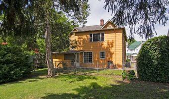 162 Monroe St, Alderson, WV 24910