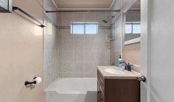 1604 N CLARK St, Appleton, WI 54911