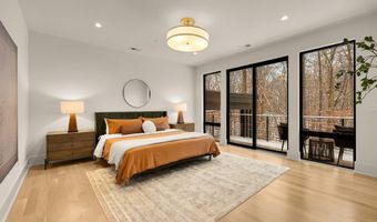 6916 CARMICHAEL Ave, Bethesda, MD 20817